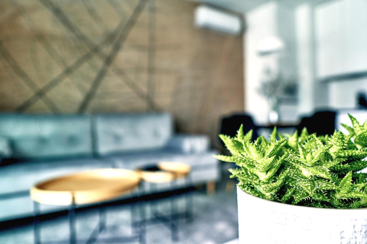 Mennica Residence Suite Apartments وارسو المظهر الخارجي الصورة